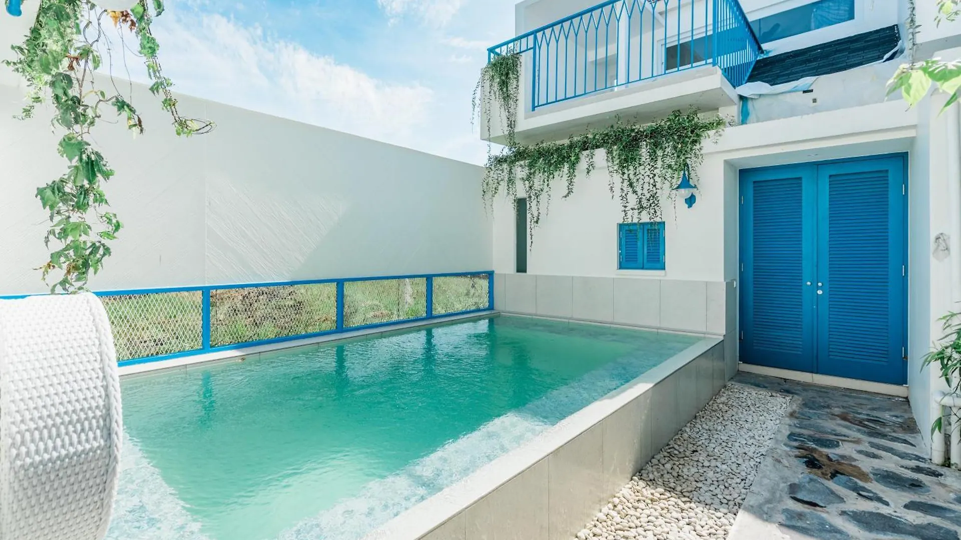 Aparthotel The Blue Loft Canggu - Free Scooter Use