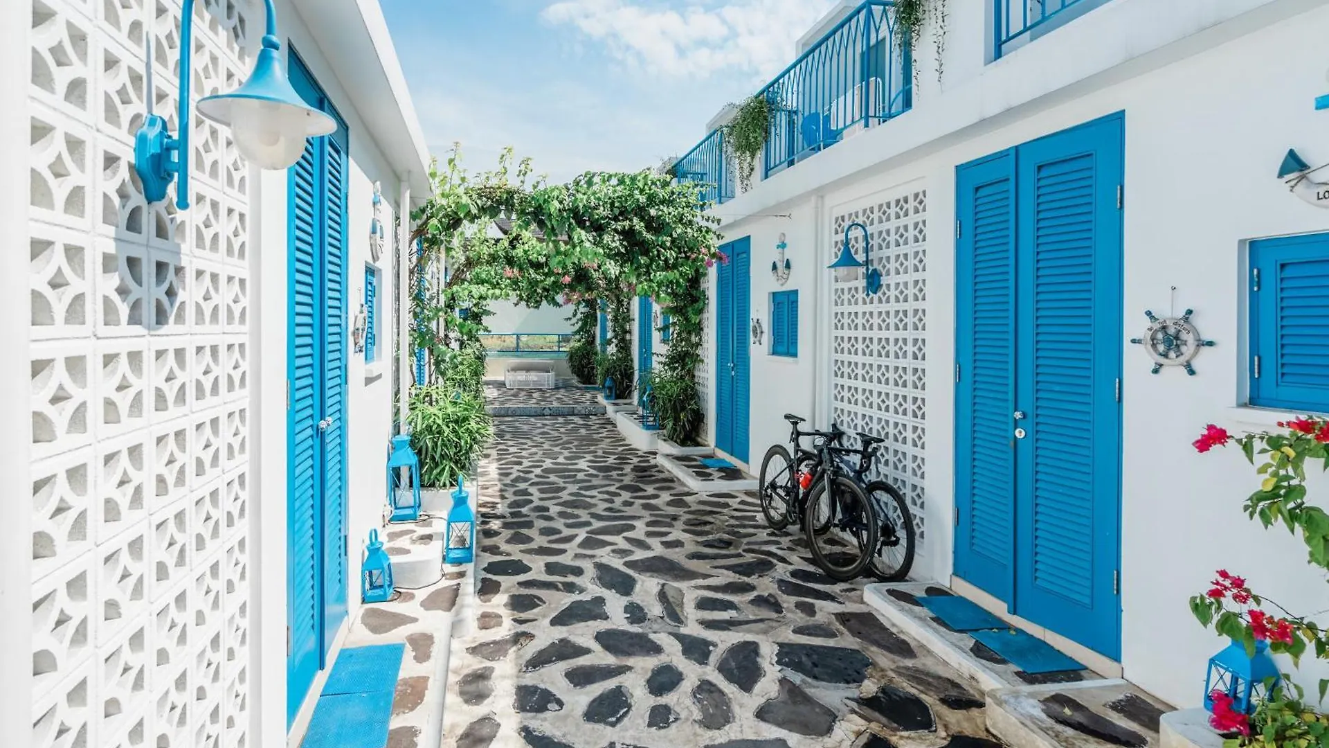 The Blue Loft Canggu - Free Scooter Use location