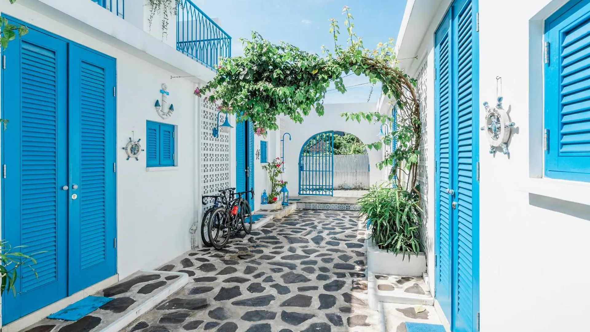 The Blue Loft Canggu - Free Scooter Use